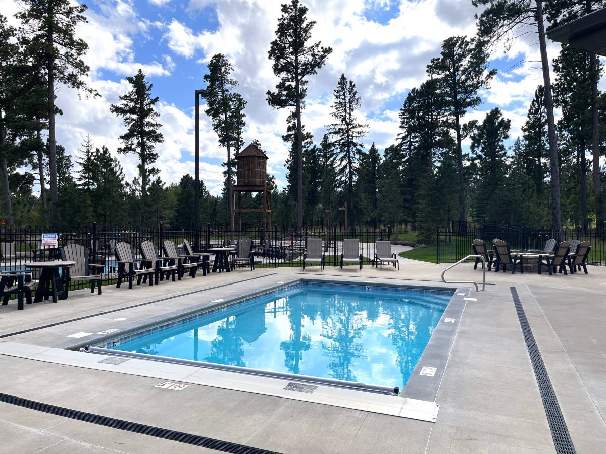 Powder House Pass Community Building -Year Round Heated Pool
