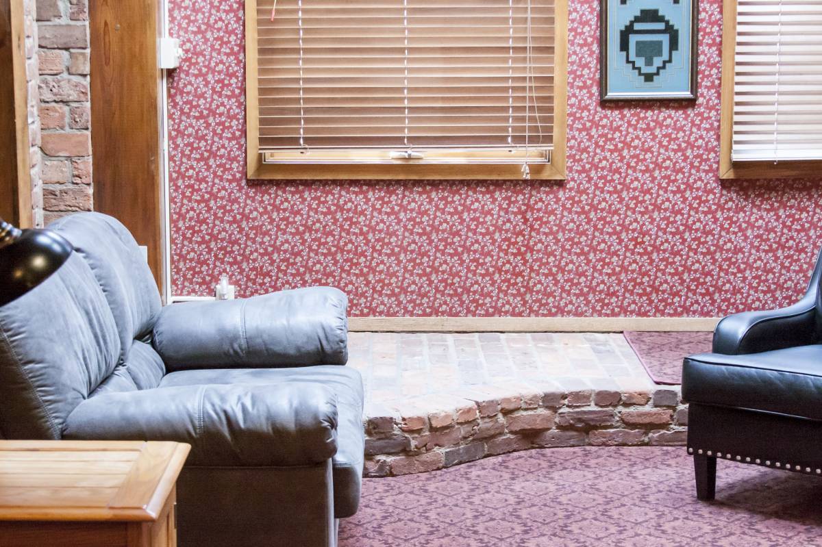 Sundance Kid Suite Living Room