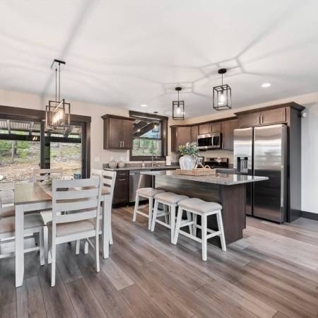 Embers Platinum Lodge