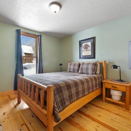 Shangri Lodge